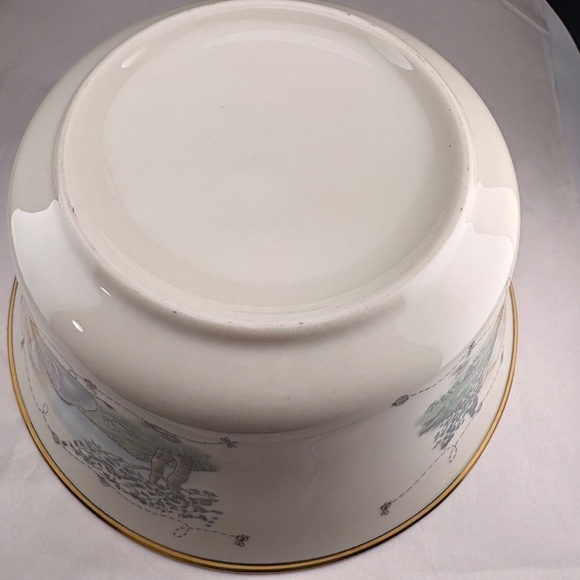 Disney Winnie The Pooh "Balloons of Cheer" Bowl - Ivory China Gold Rim 8.75x4.25 - Picture 12 of 13